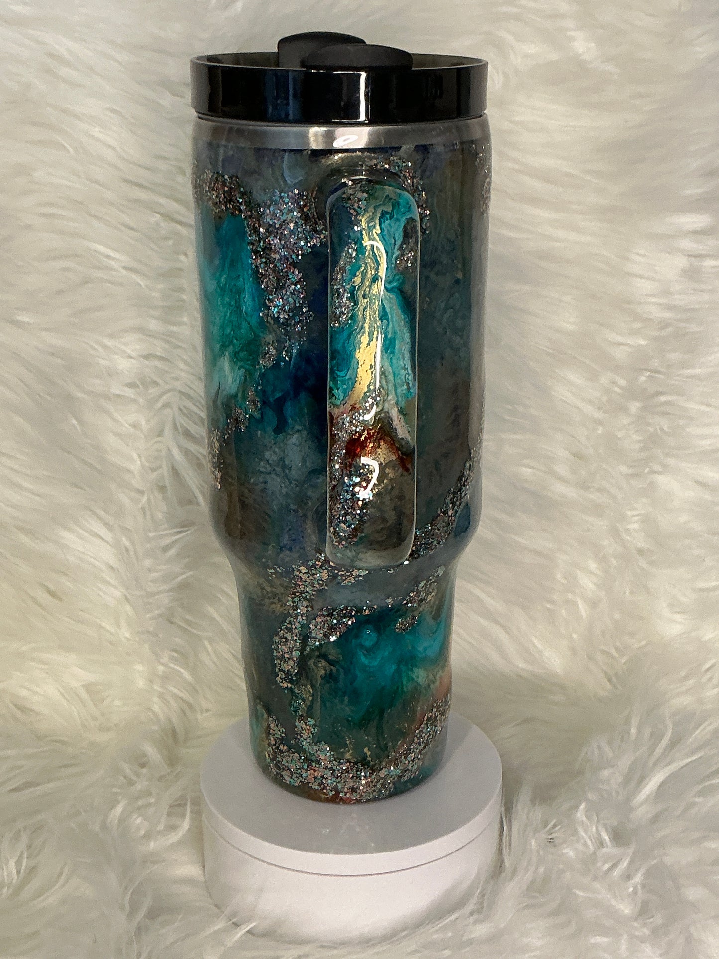 #700. 40 oz Traveler in a blue Patina with a Western Ink Swirl