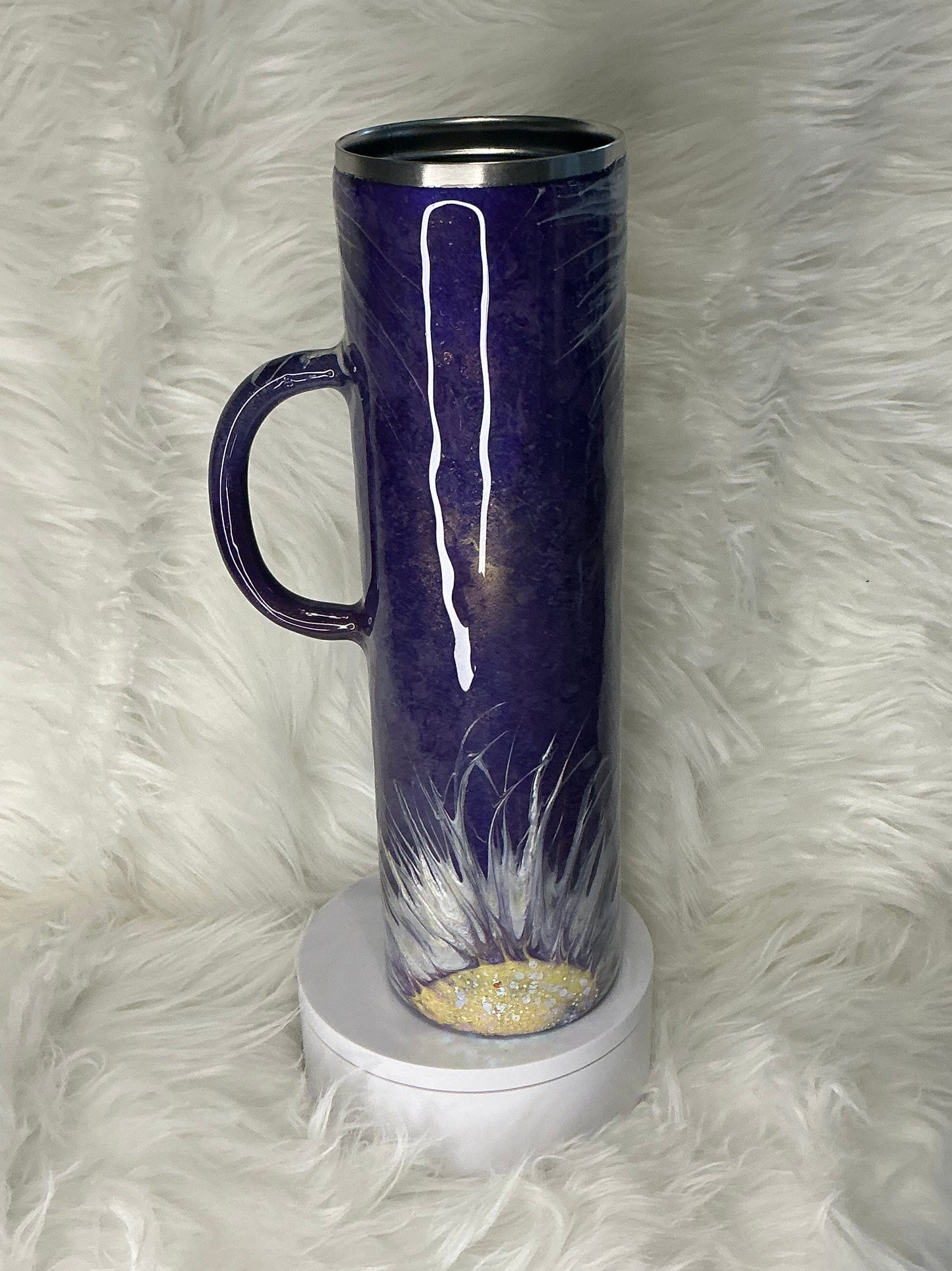 681. 32 oz Plump with a Purple Patina & Flowers