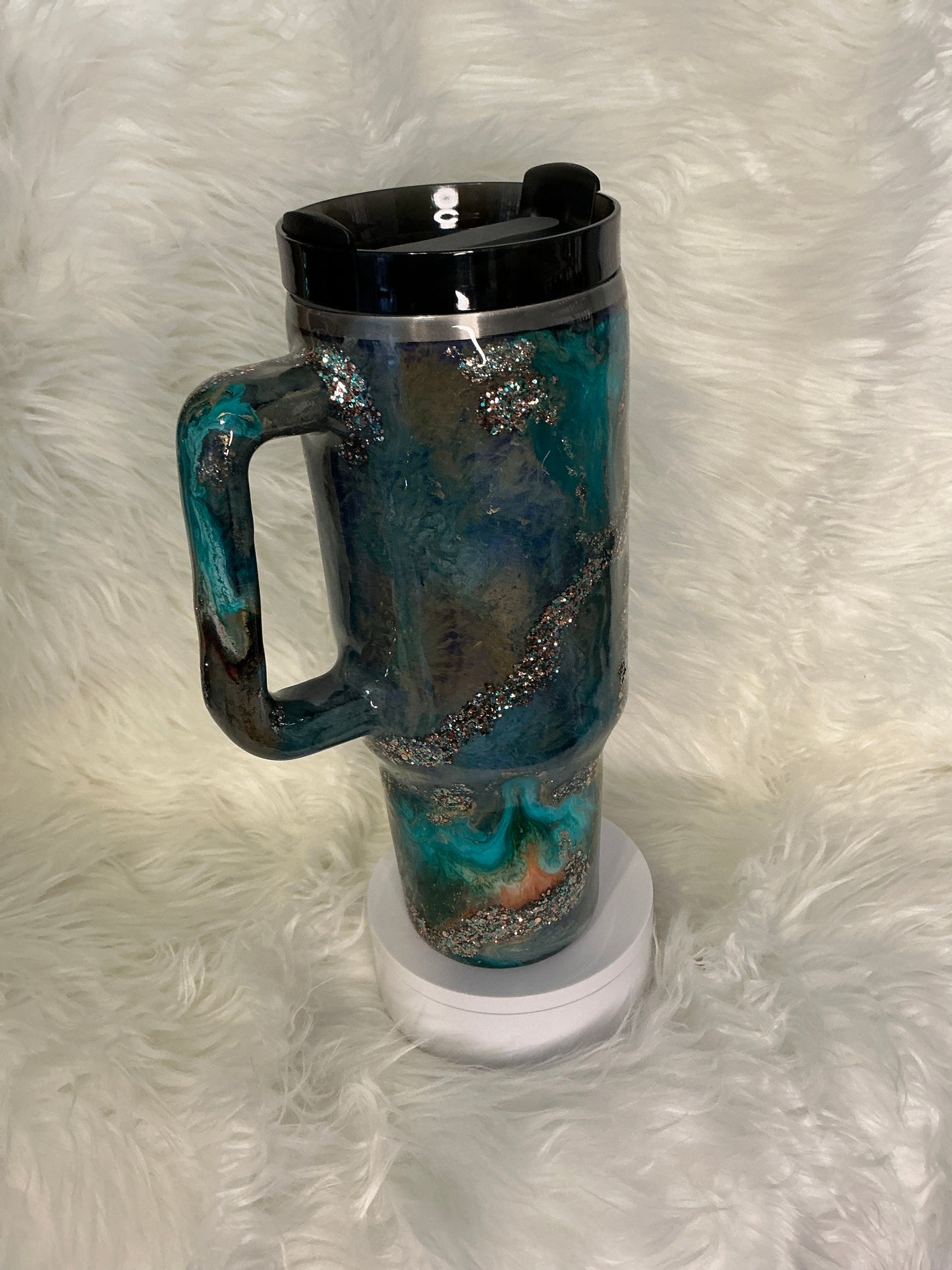 #700. 40 oz Traveler in a blue Patina with a Western Ink Swirl