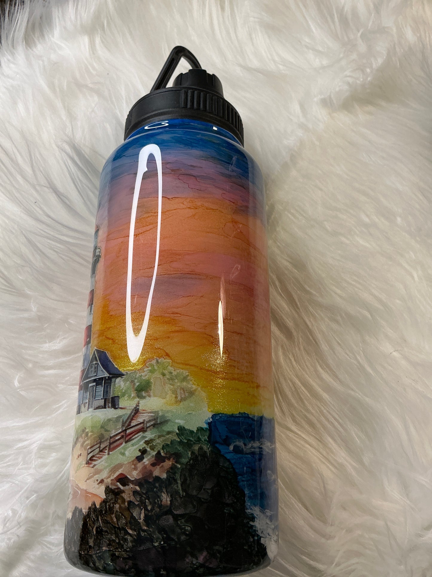 #636 32oz Hydro with a Lighthouse Hand Painted