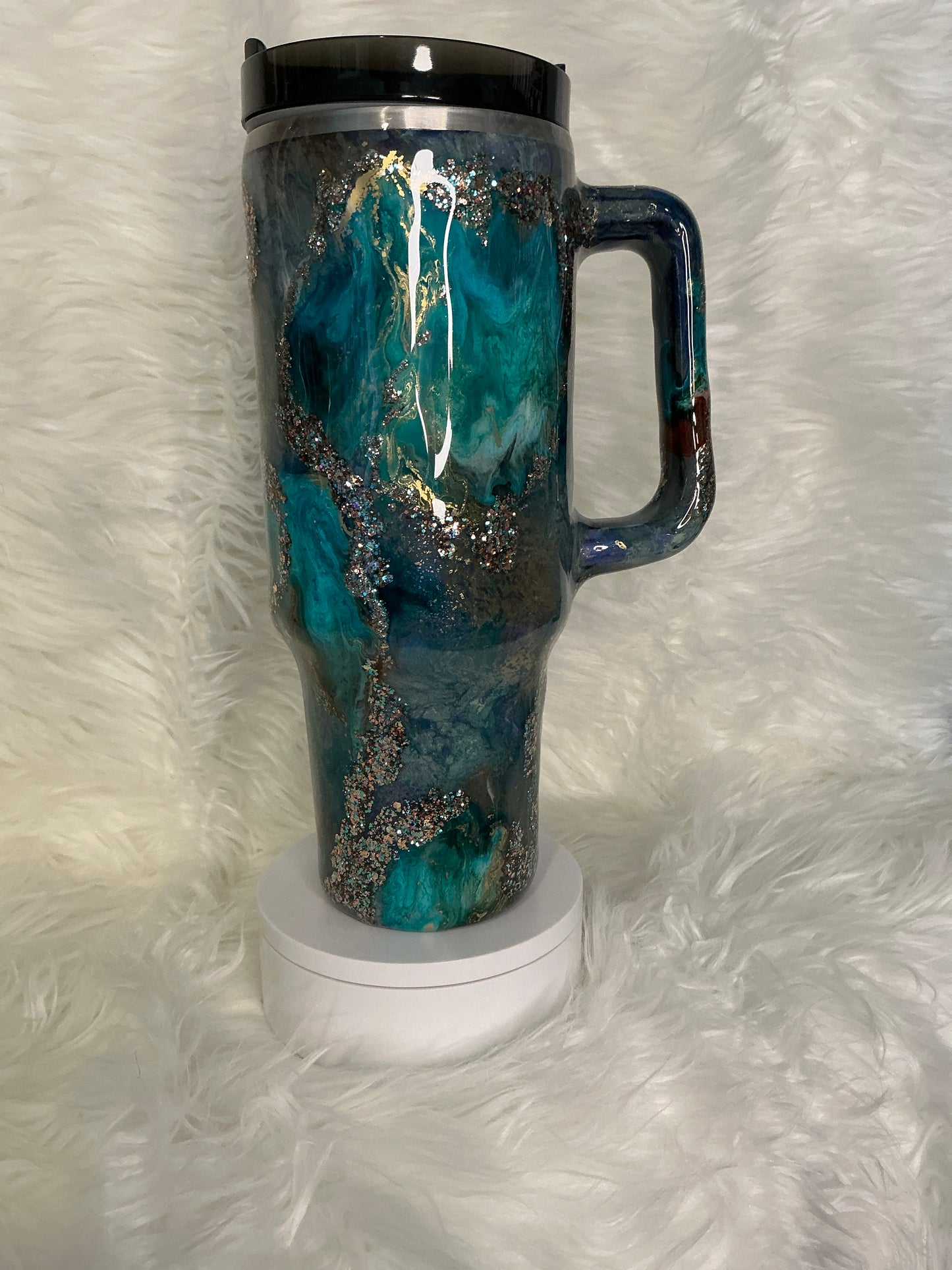 #700. 40 oz Traveler in a blue Patina with a Western Ink Swirl