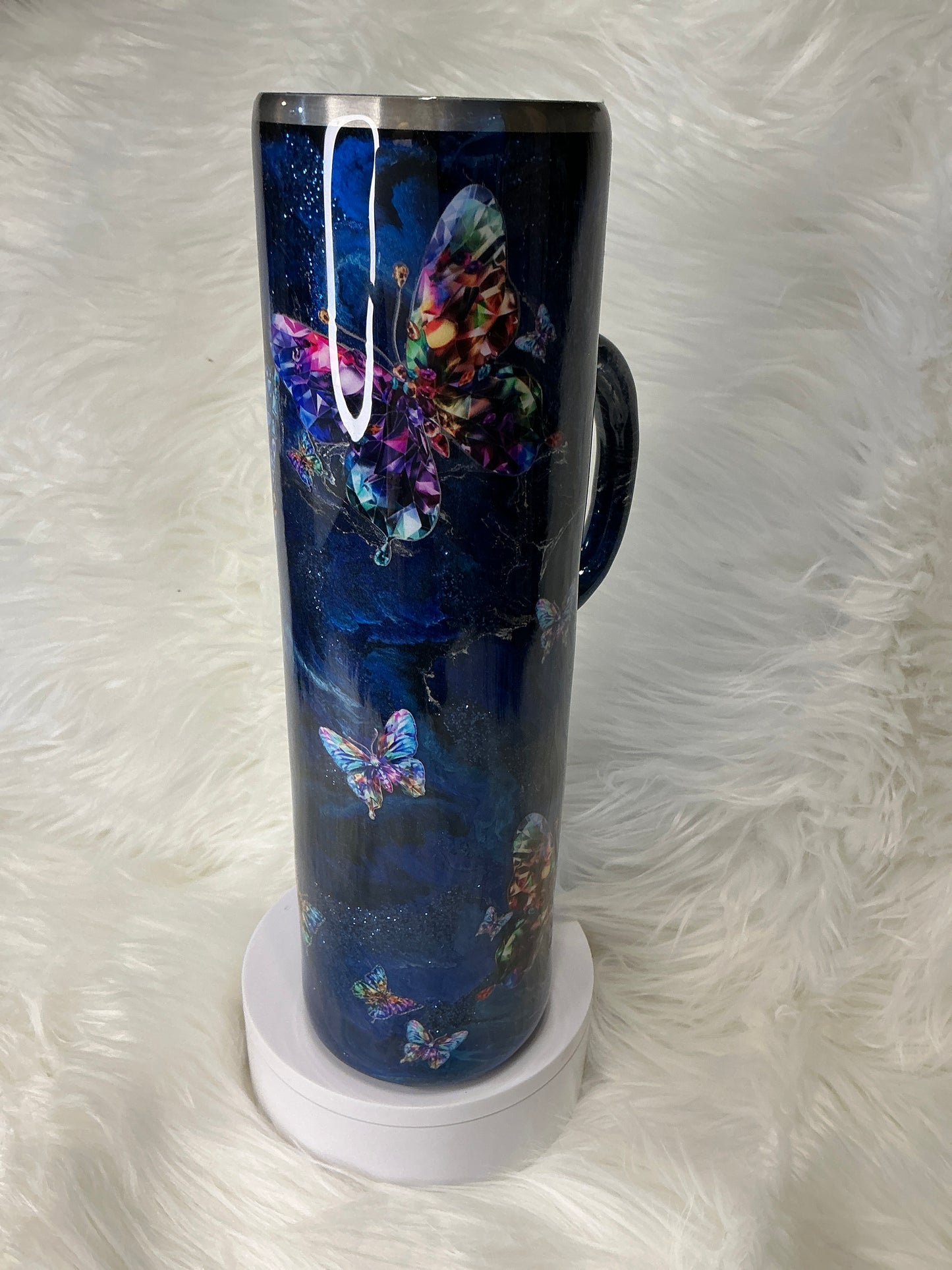 #694. 32 oz Plump with Blue & Butterflies