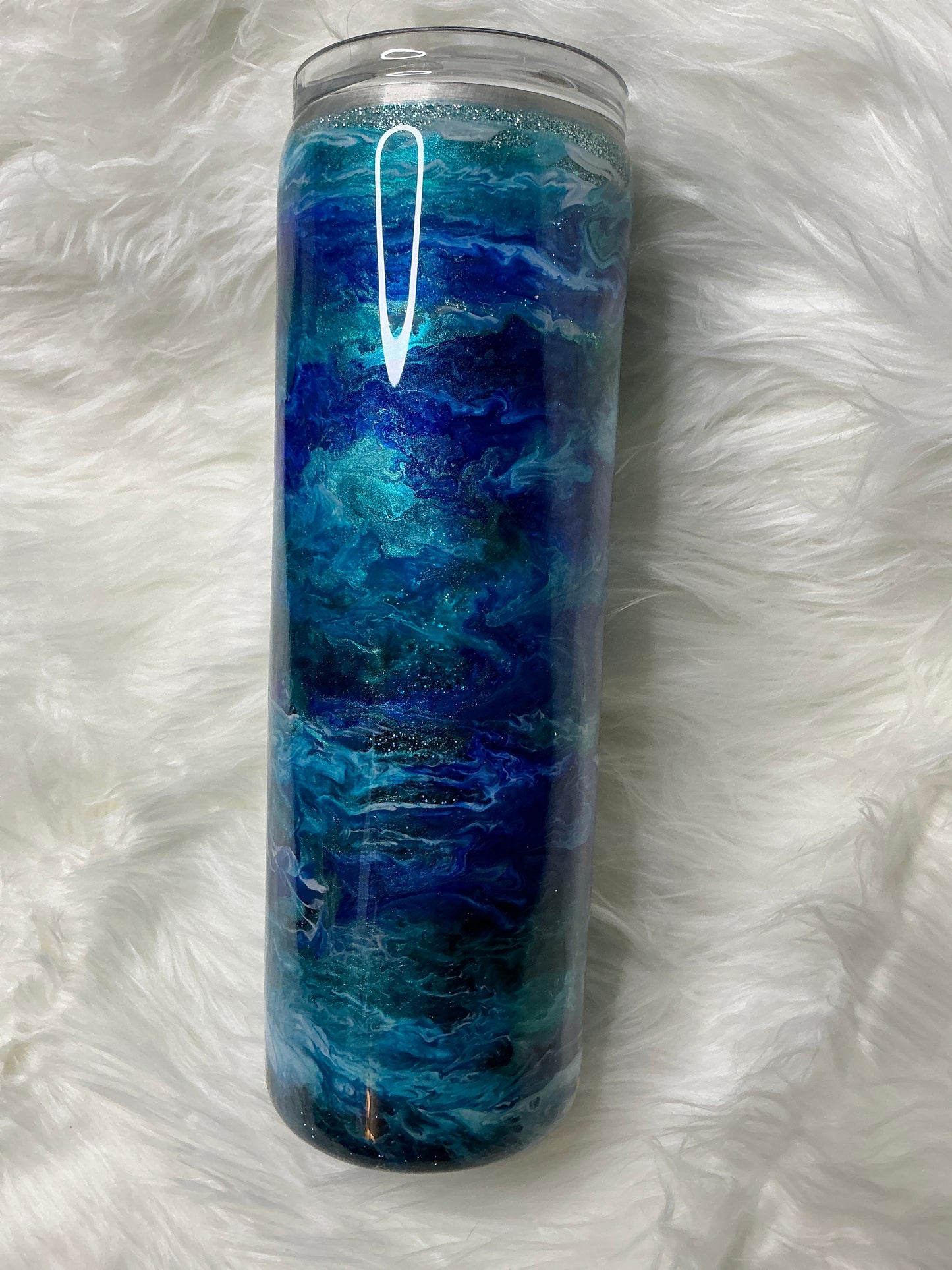 #92. 30 oz Skinny - Light Blue Glitter Base & White Caps