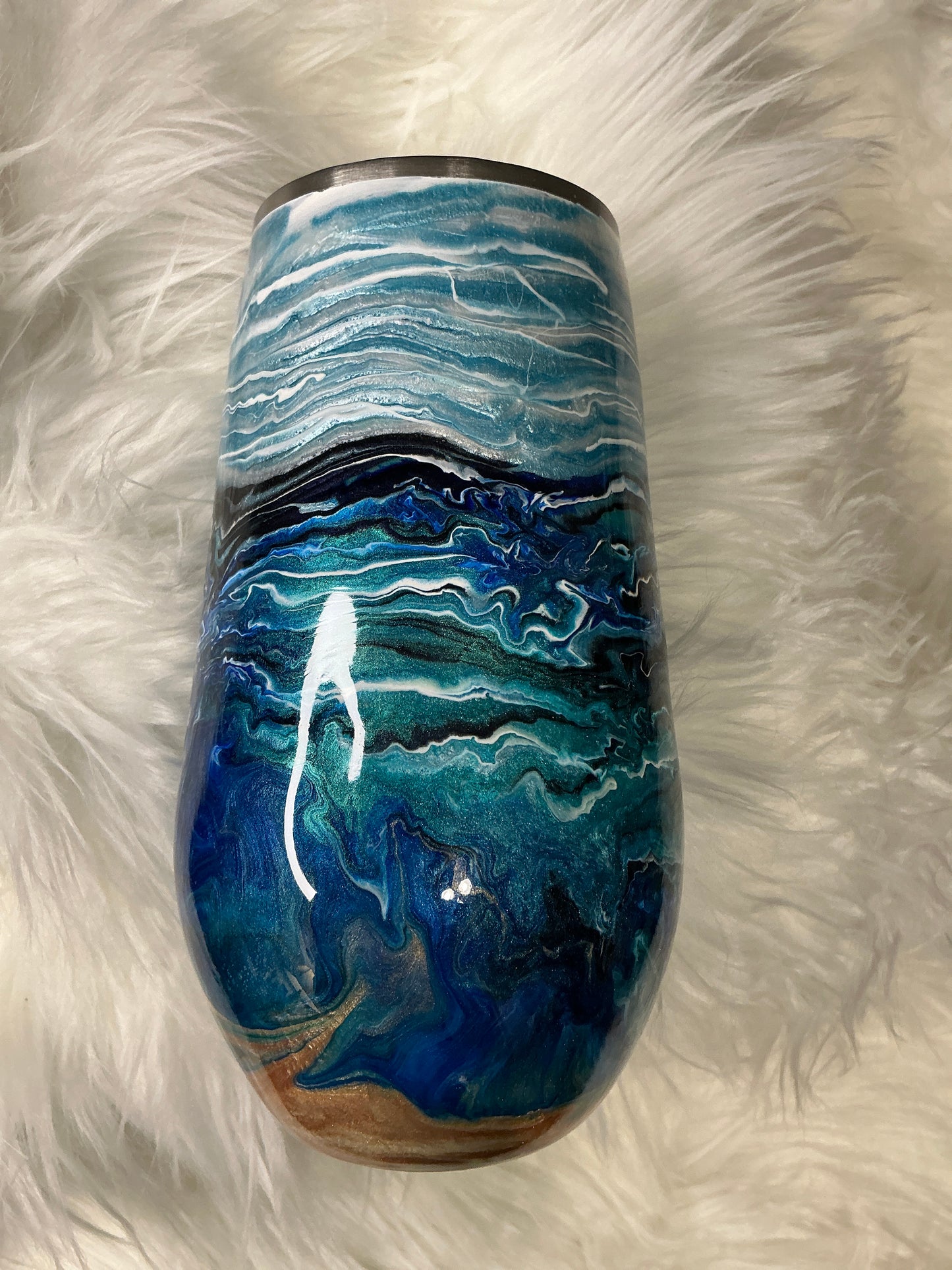 #610. 17 oz Stemless Wine in a Blurred Lines Beach Day Drinking