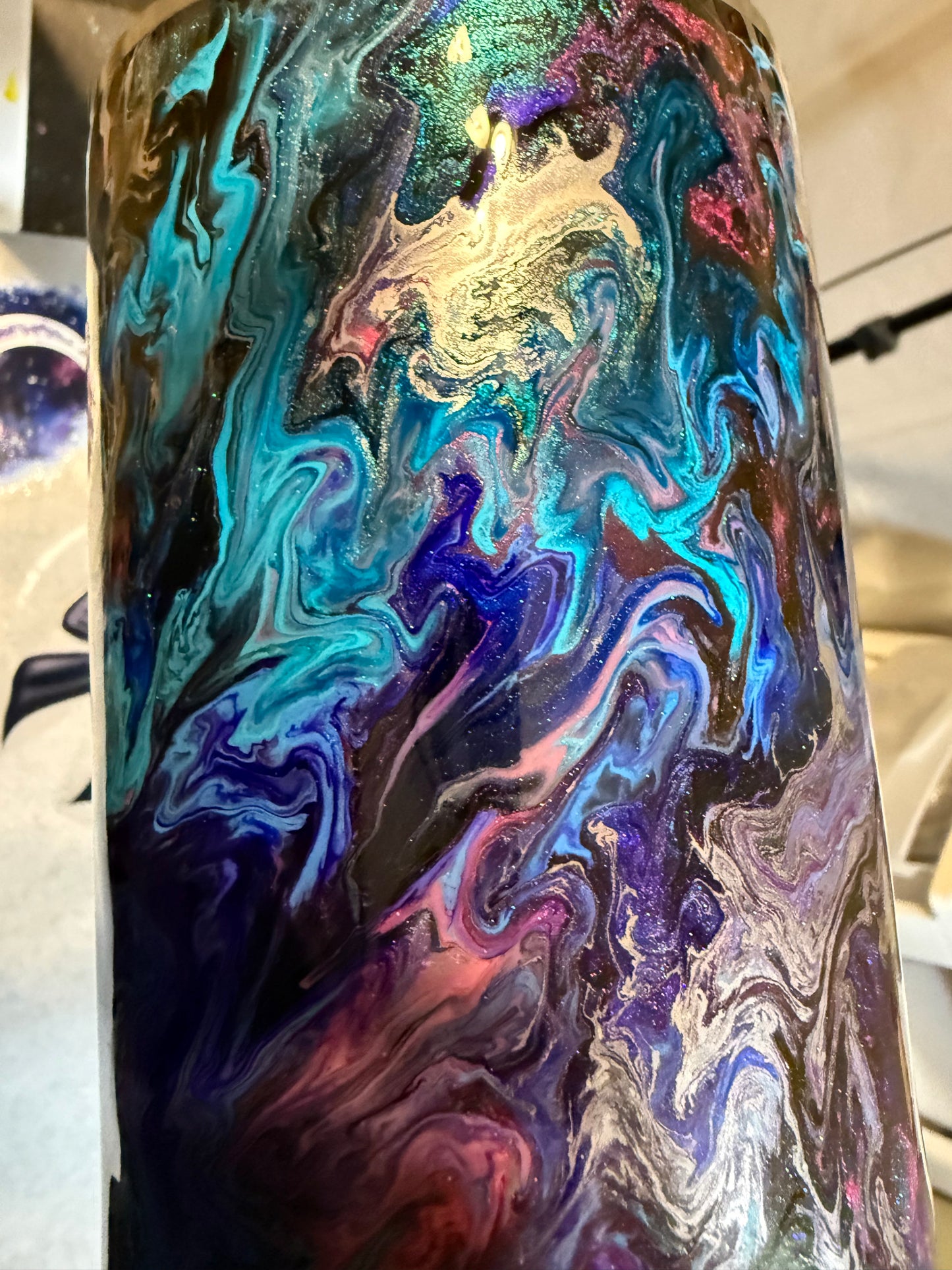 40 oz Traveler w/ Turquoise, Purple, & Pink Mash-Up Technique