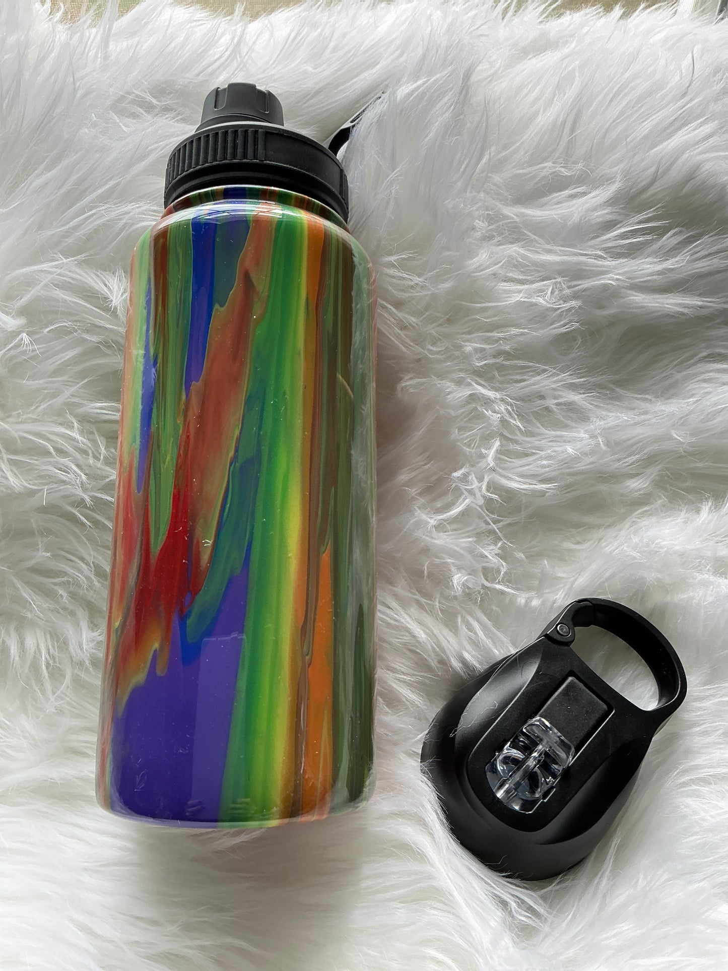 #33. 32 oz Duo Hydro Dirty Pour in Rainbow - Crayon Colors