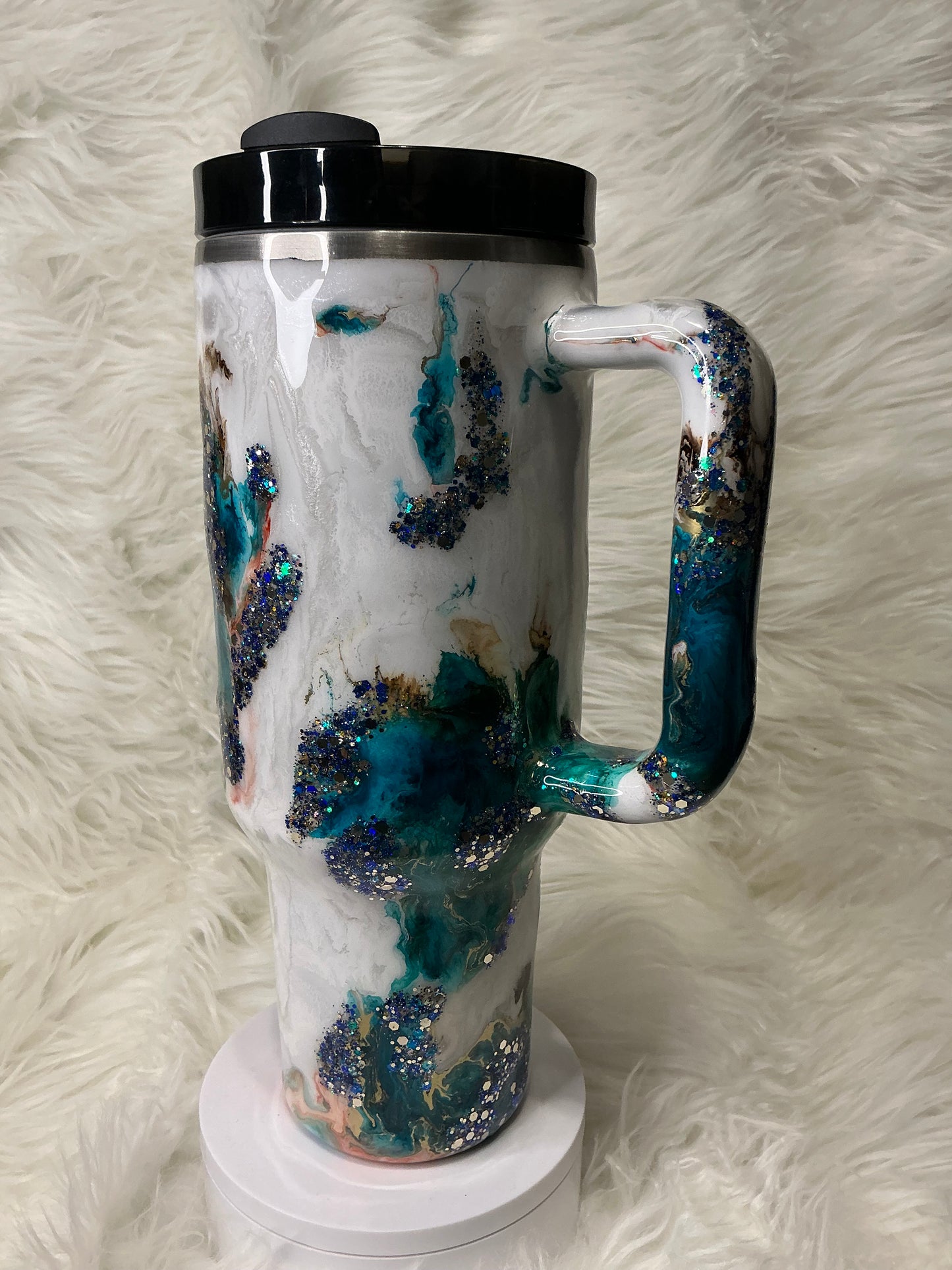 #678. 40 oz Traveler Western Bling