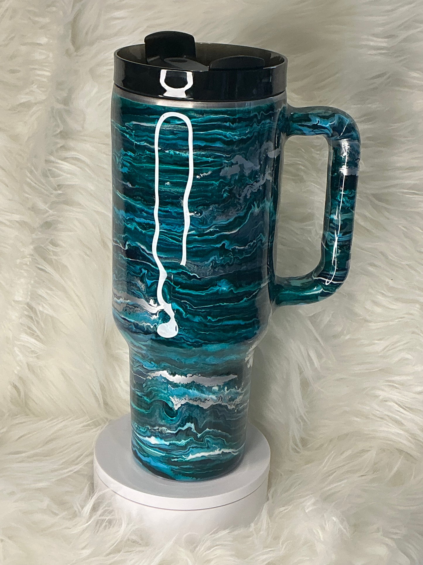 680. 40 oz Traveler Teal & Silver Blurred Lines