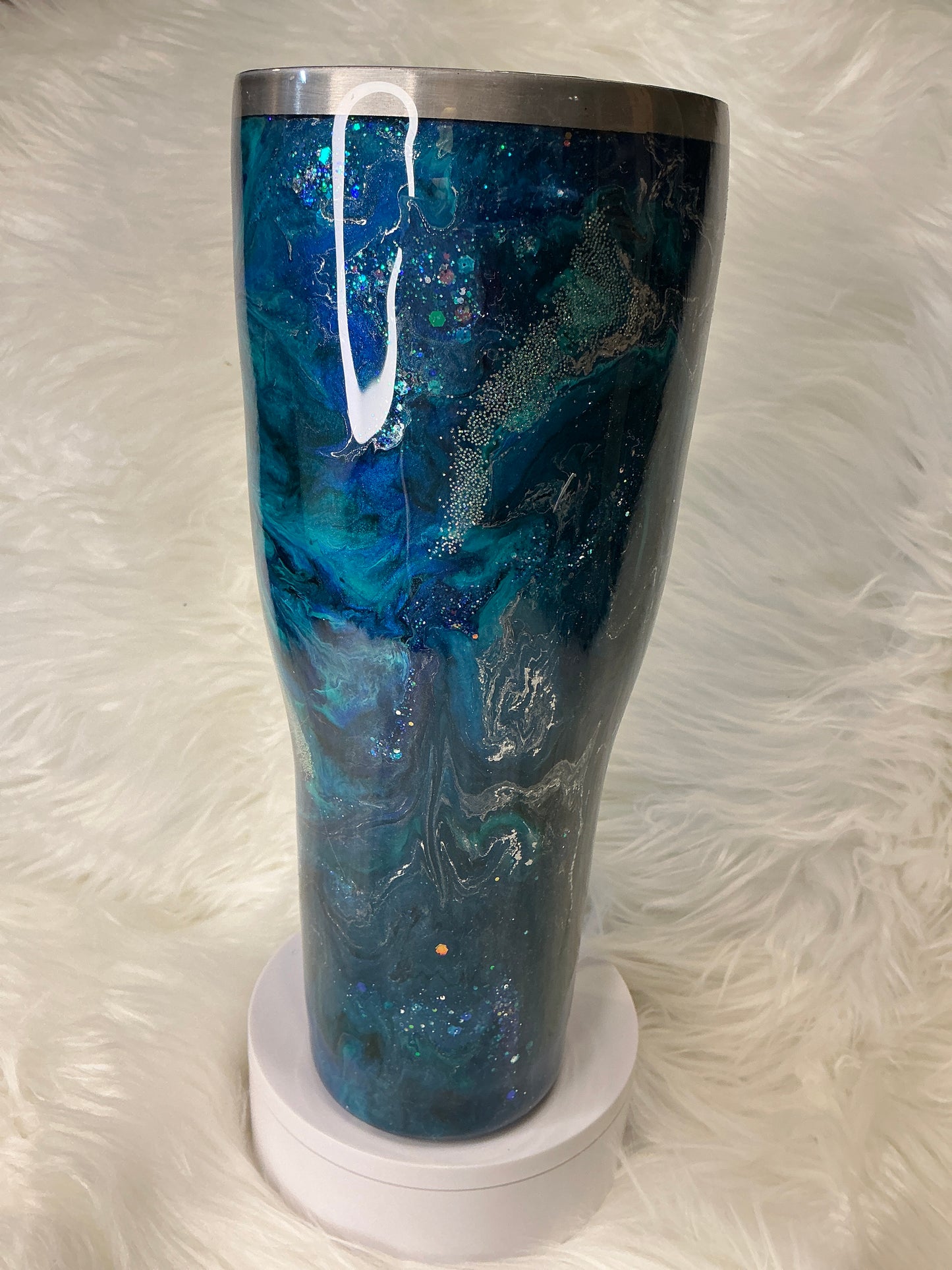 #692. 40 oz Modern Curve in a Teal Waymaker