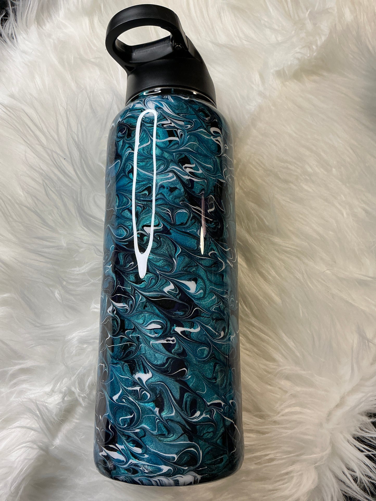 #636 40oz Hydro Eagles colors