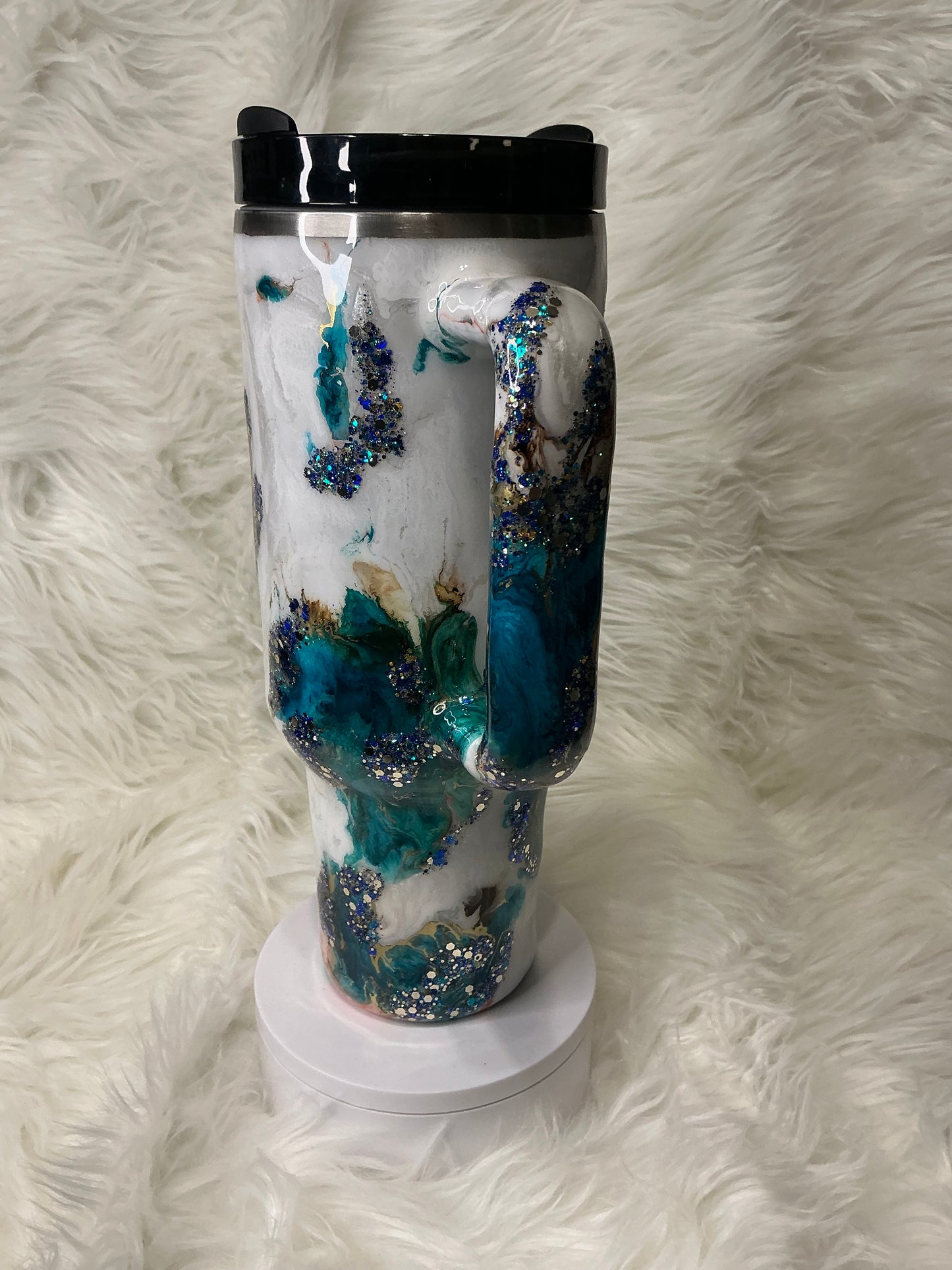 #678. 40 oz Traveler Western Bling
