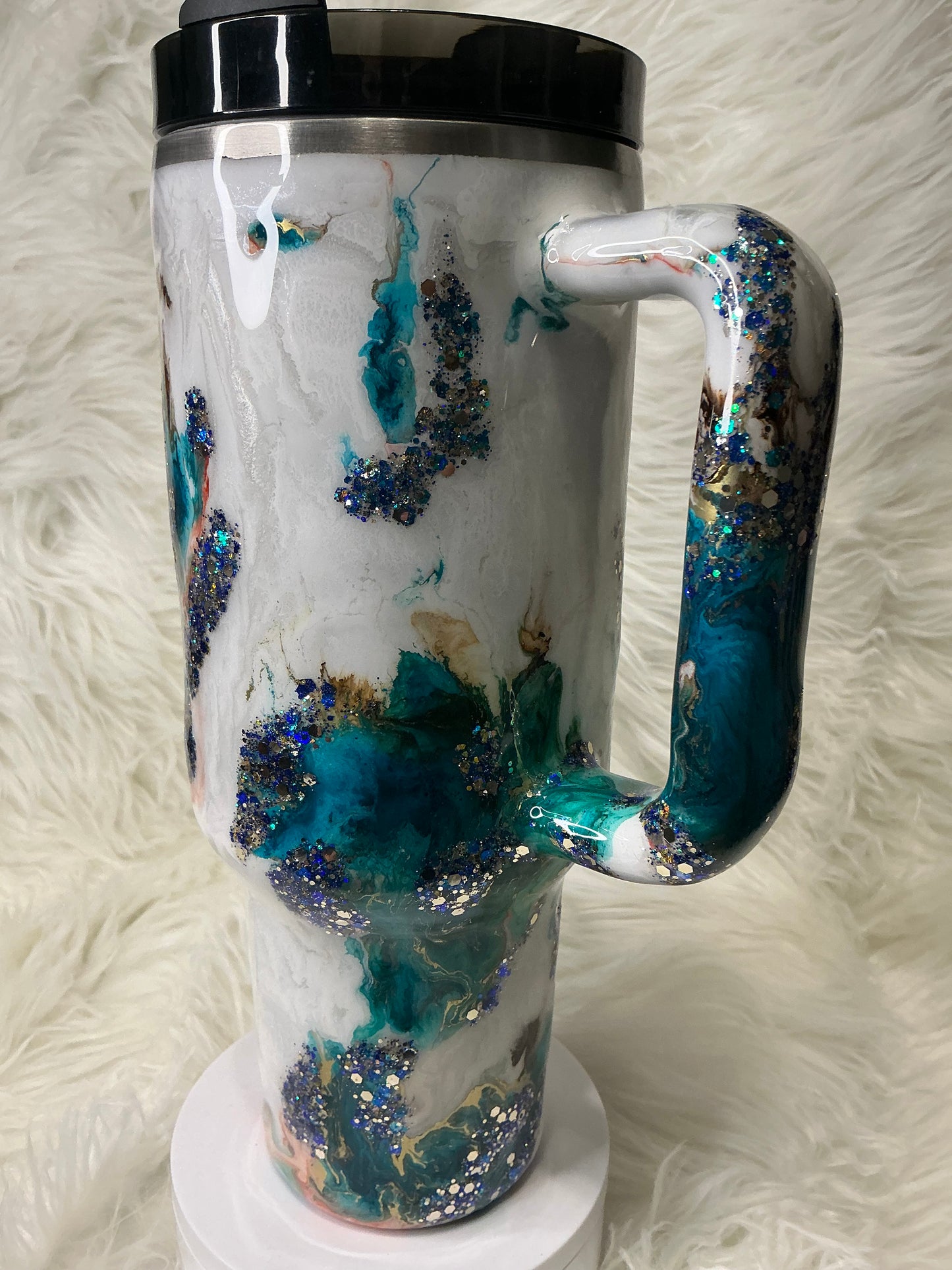 #678. 40 oz Traveler Western Bling