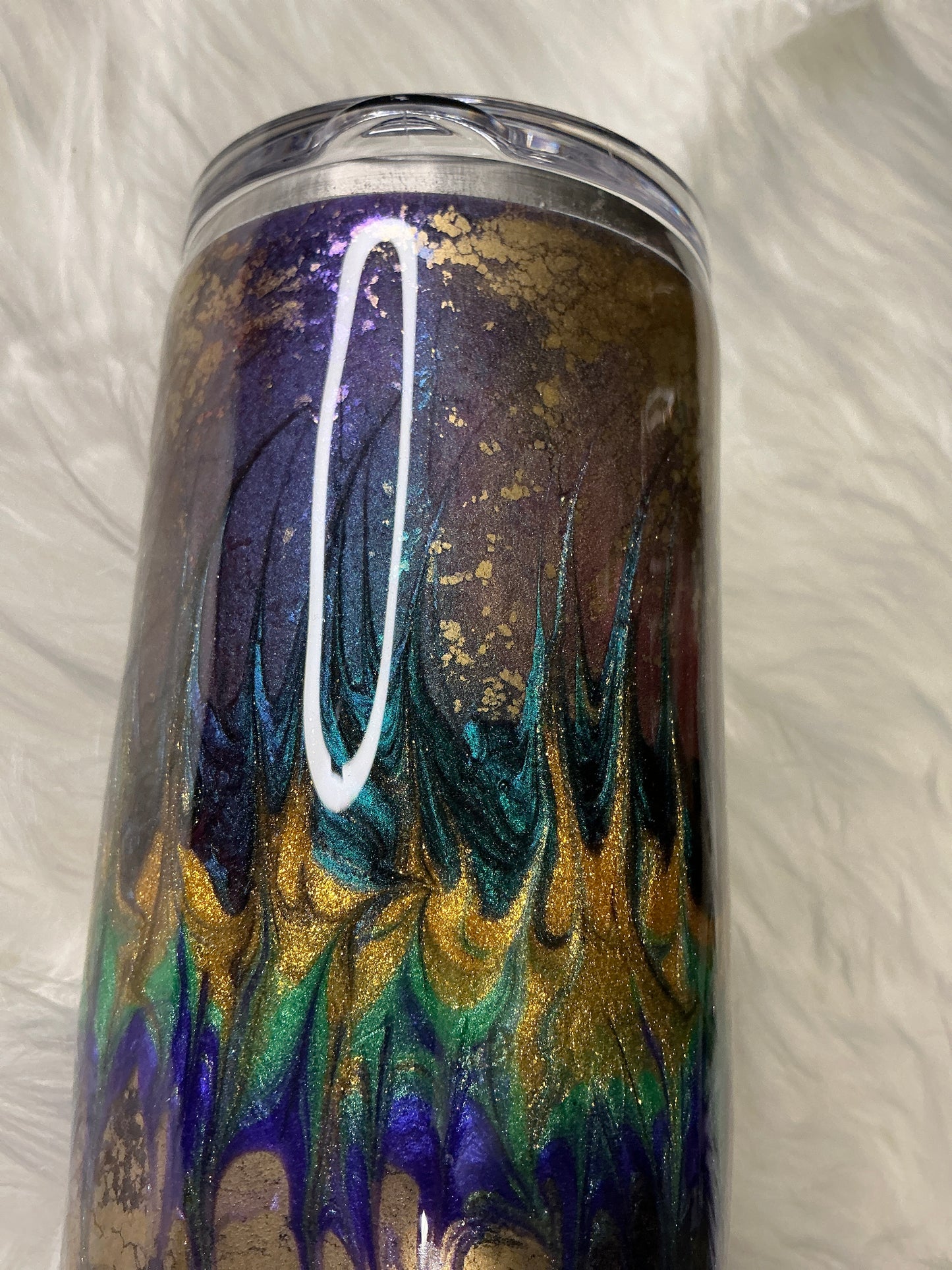 #647. 20oz Skinny Colorshift Base Mardi Gras Angel Wings