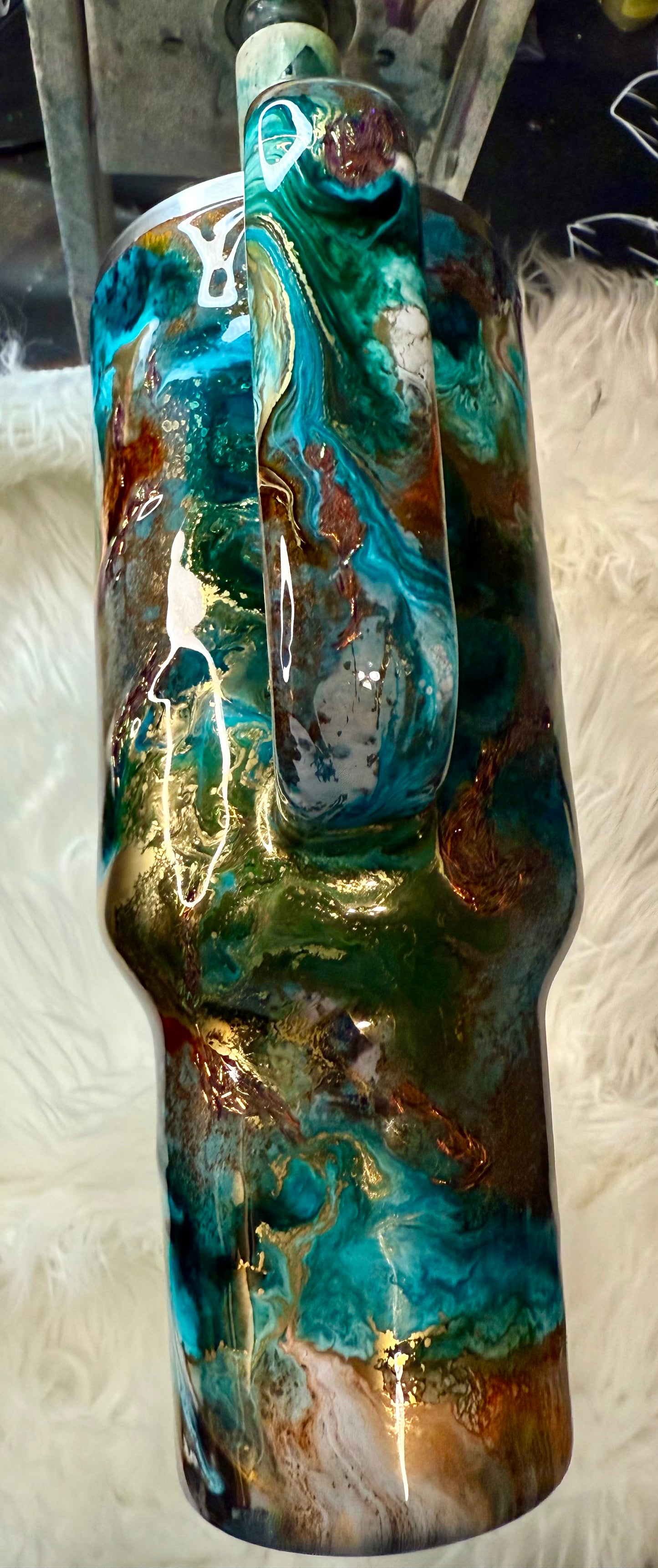 #711. 40 oz Traveler Patina with Ink Drop, Cow Foil, & Lynx by Foils & Flakes