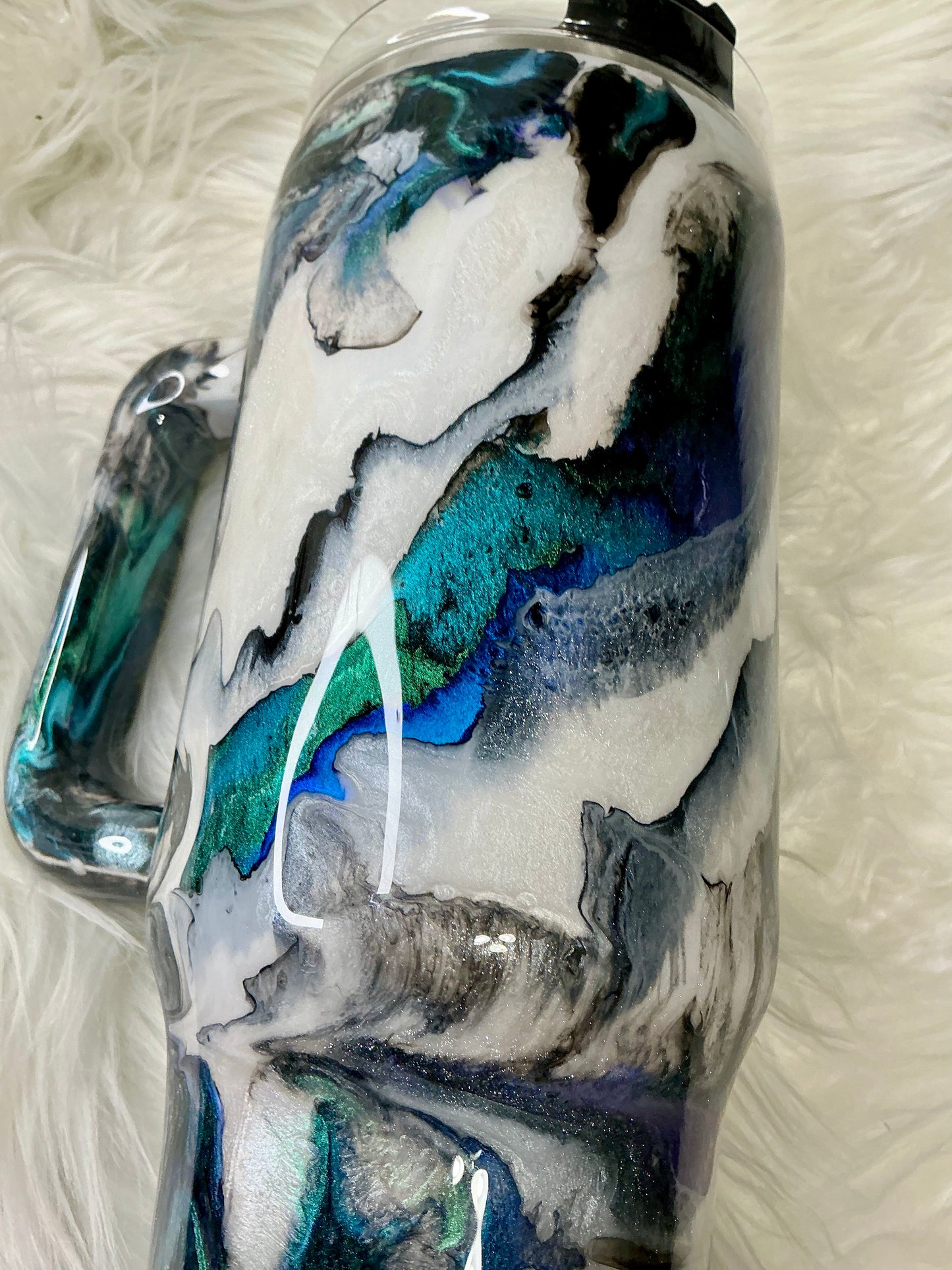 #677. 40 oz Traveler Shovonn Opal with GLOW