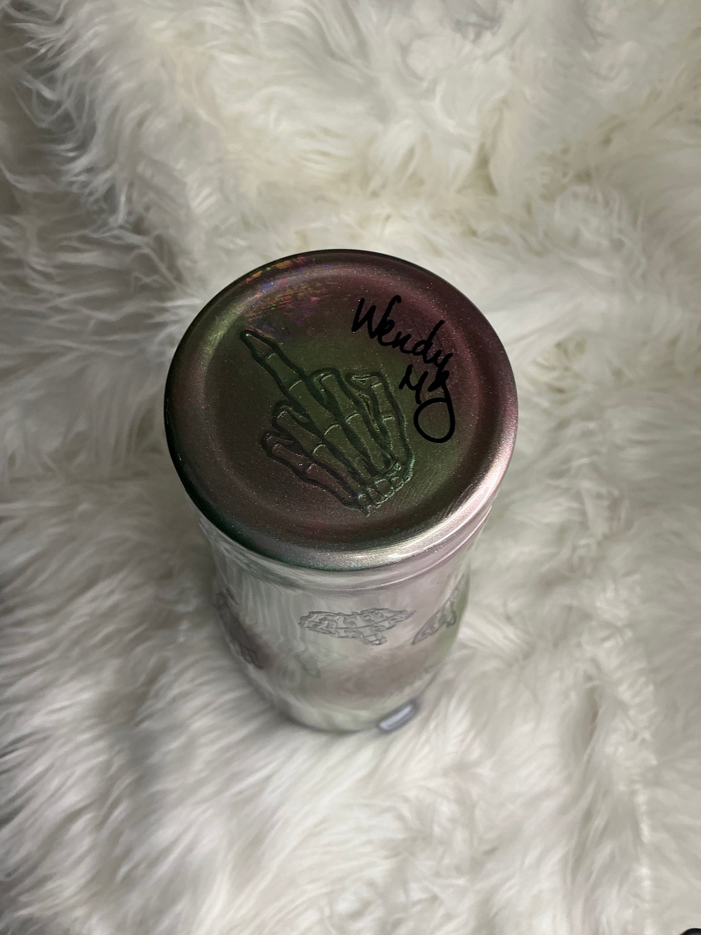672. 40 oz Modern Curve Pink & Green Fingers!