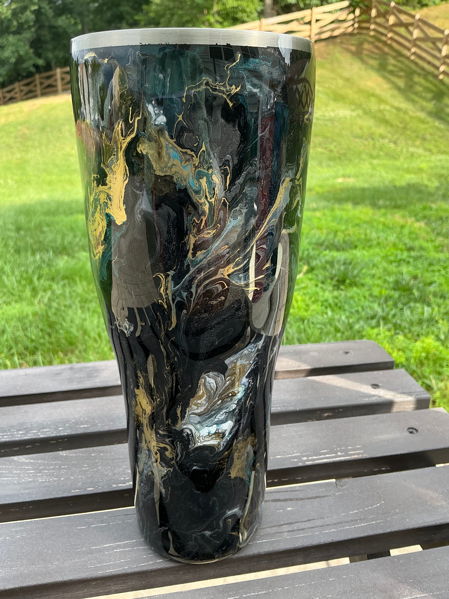 40 oz Modern Curve Black Marble w/ a hint of Turquoise & Gold Alloy