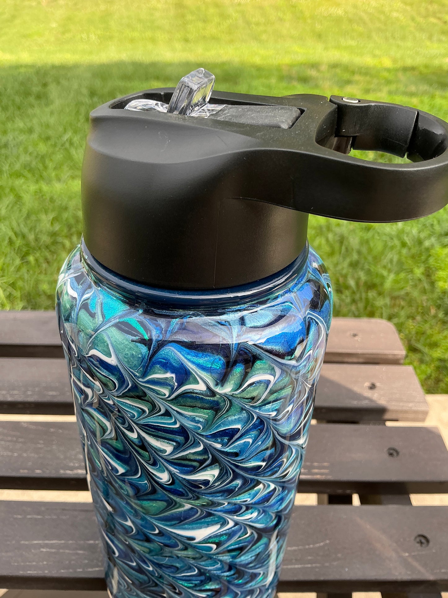 32 oz Hydro with Ocean Blue