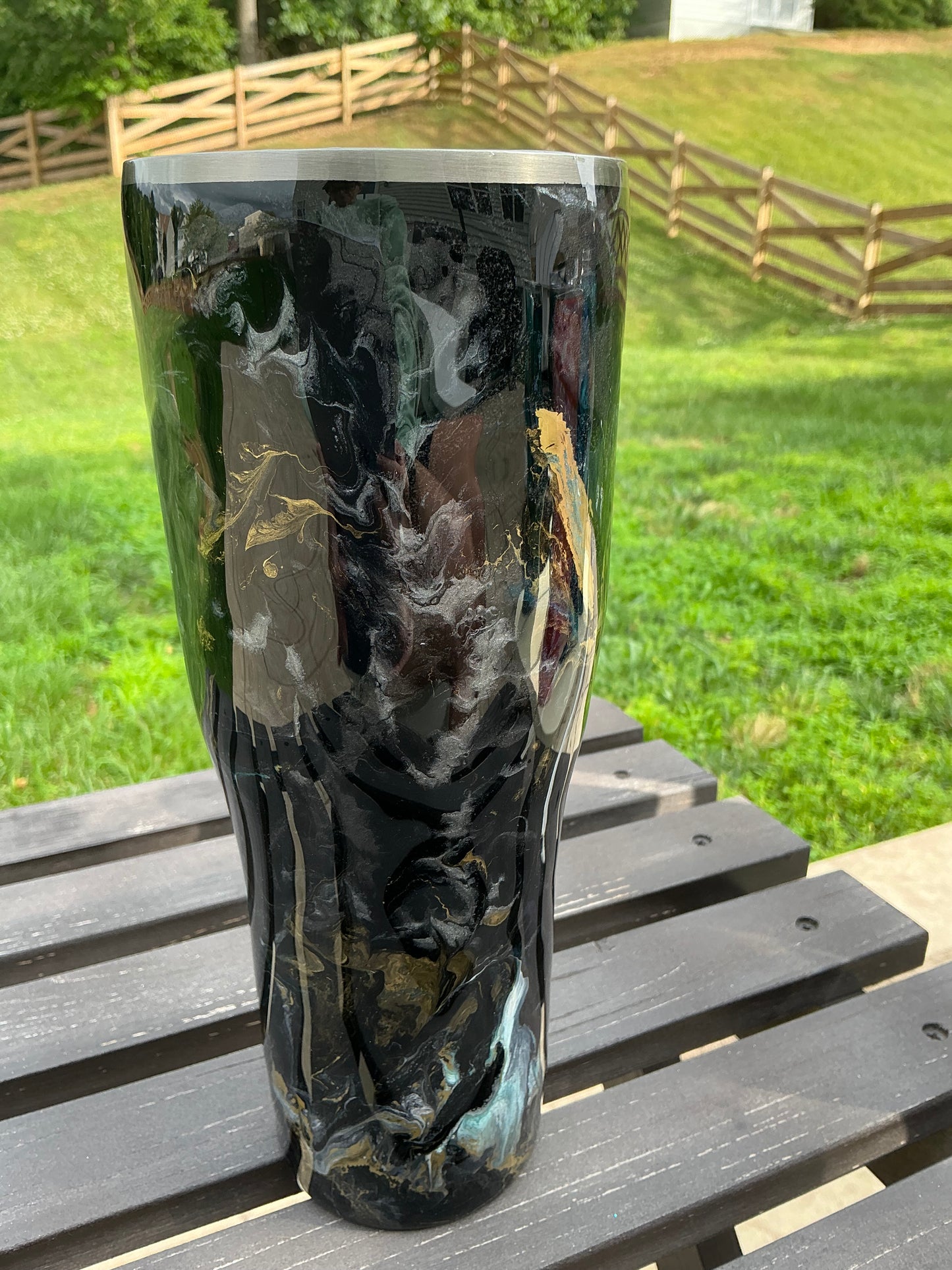 40 oz Modern Curve Black Marble w/ a hint of Turquoise & Gold Alloy