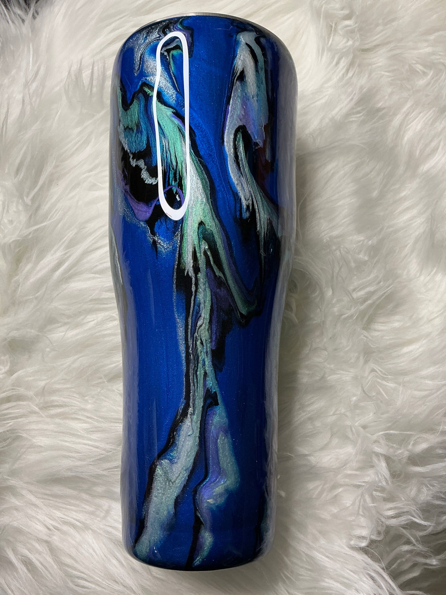 #631.   40oz Modern Curve Royal Blue Shimmery Base TX Oil Leak