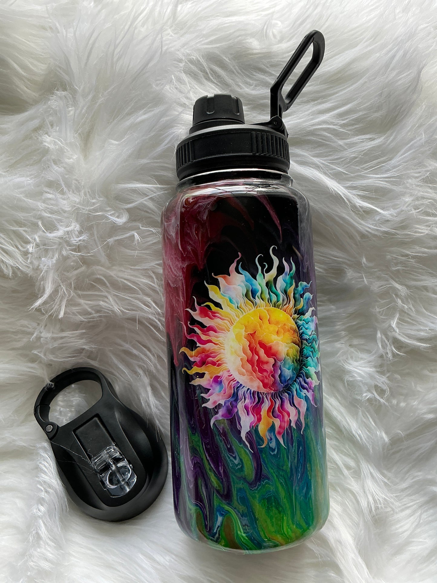 #30.   32 oz Duo Hydro Bottle with a Sunburst and Rainbow base