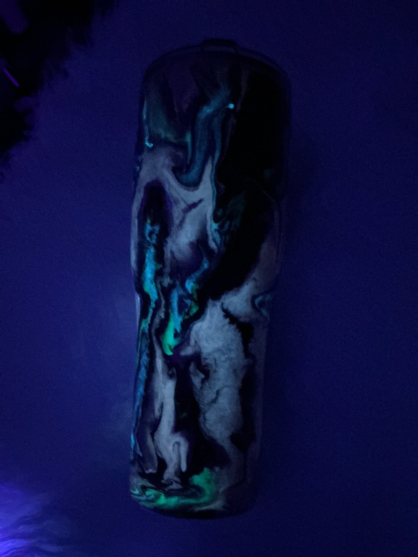 #648. 40 oz Modern Curve Shovonopal Technique that GLOWS