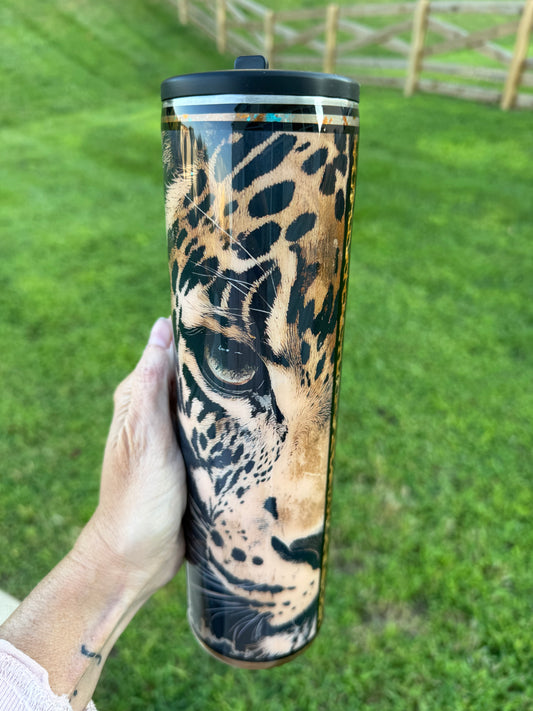 32 oz Tipsy Prey Leopard - Multimedia
