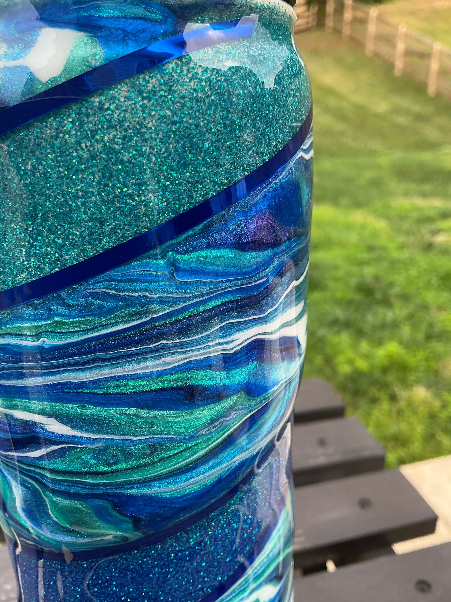 32 oz Tipsy Hydro Hombre Glitter Base with Blue Swirl &  Pinstripes
