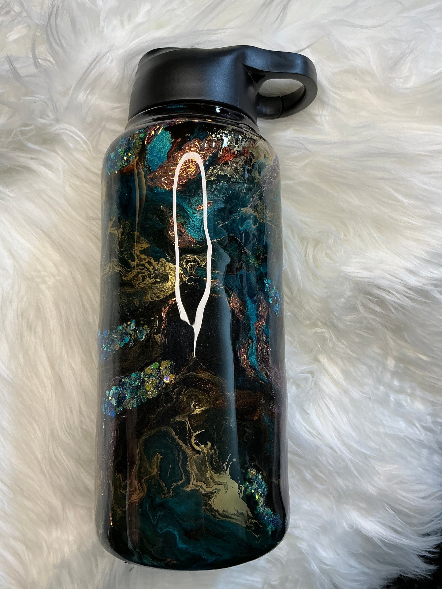#170. 32 oz Duo Hydro in a Western Style Suspension