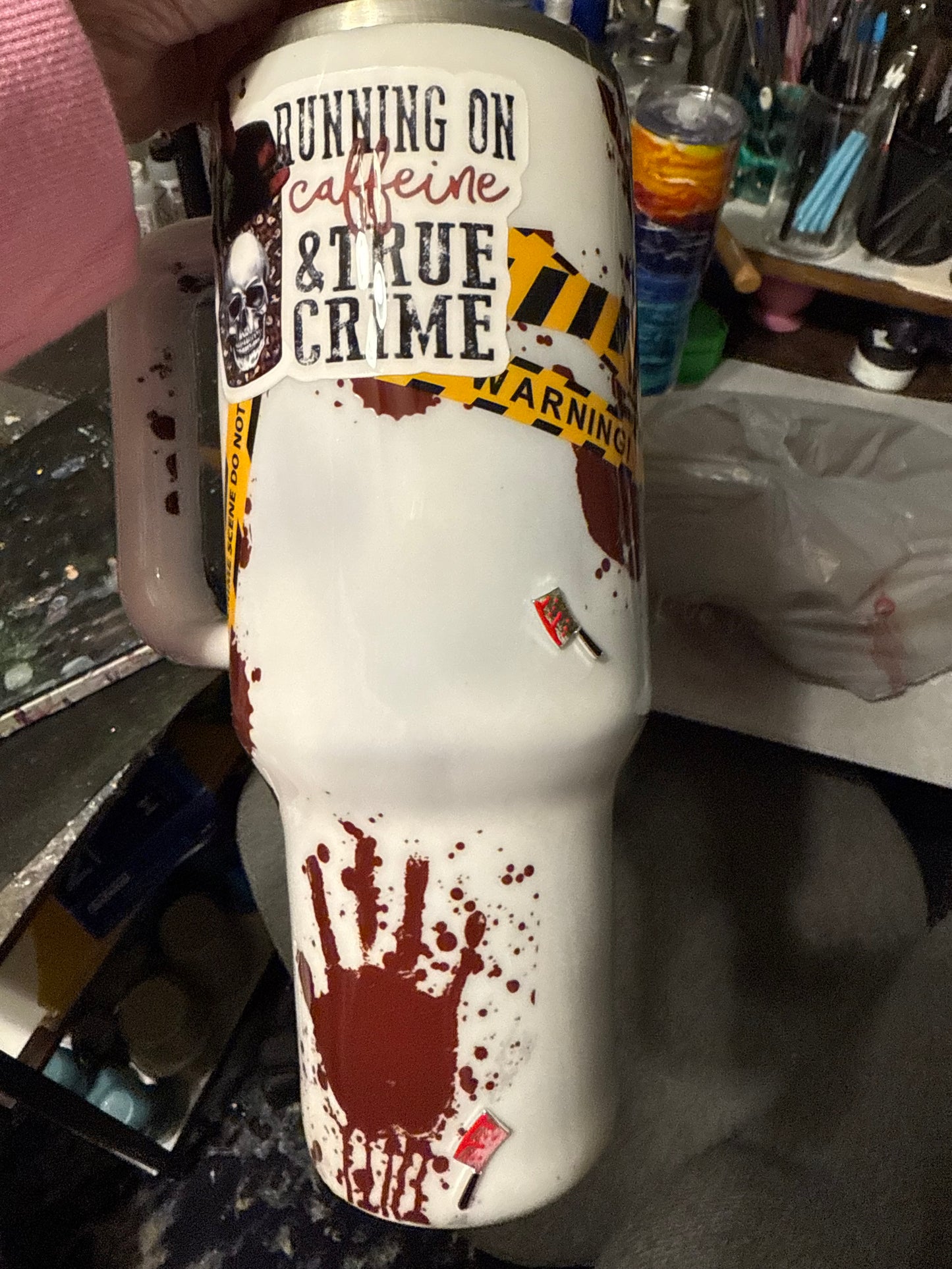 713. 40 oz Traveler True Crime with Glow