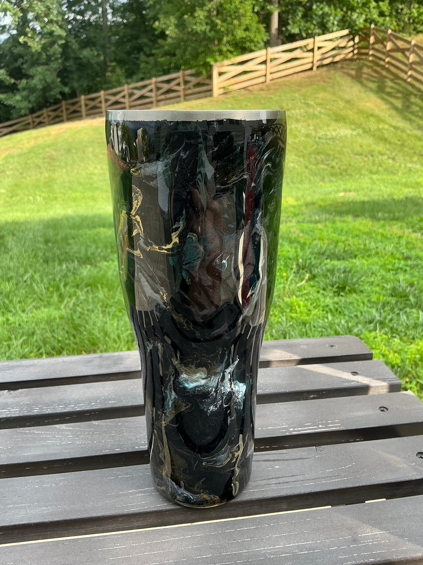40 oz Modern Curve Black Marble w/ a hint of Turquoise & Gold Alloy