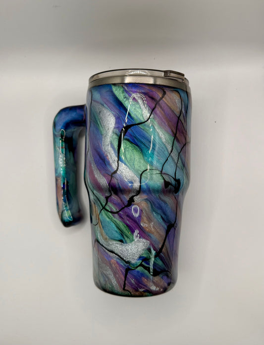 20 oz Grippy in an Abalone Technique