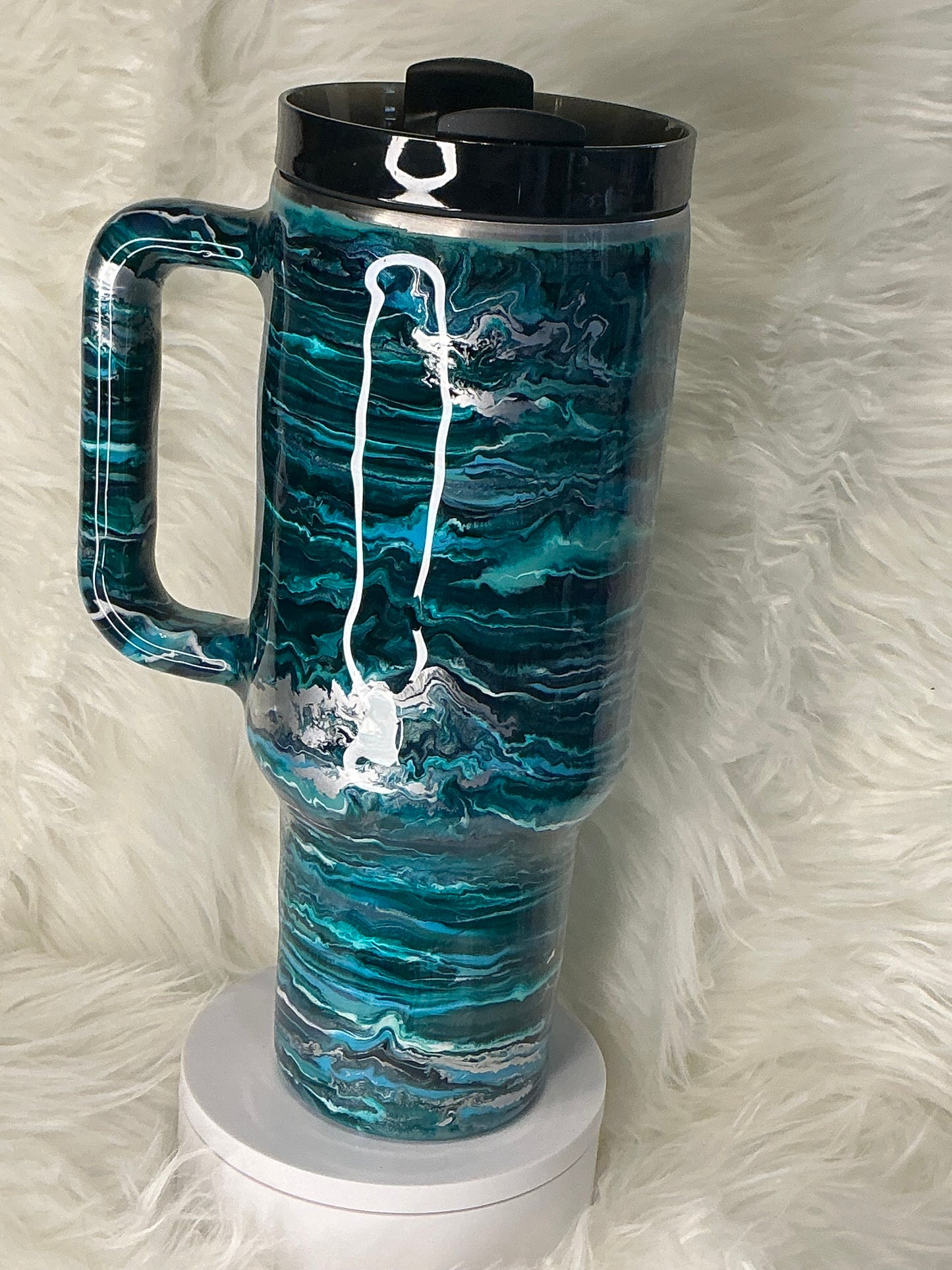 680.  40 oz Traveler Teal & Silver Blurred Lines