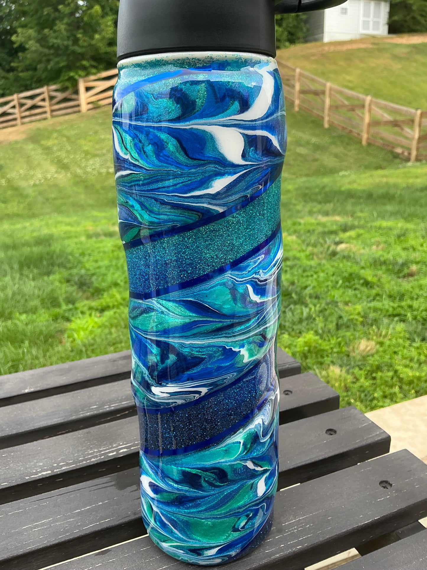 32 oz Tipsy Hydro Hombre Glitter Base with Blue Swirl &  Pinstripes