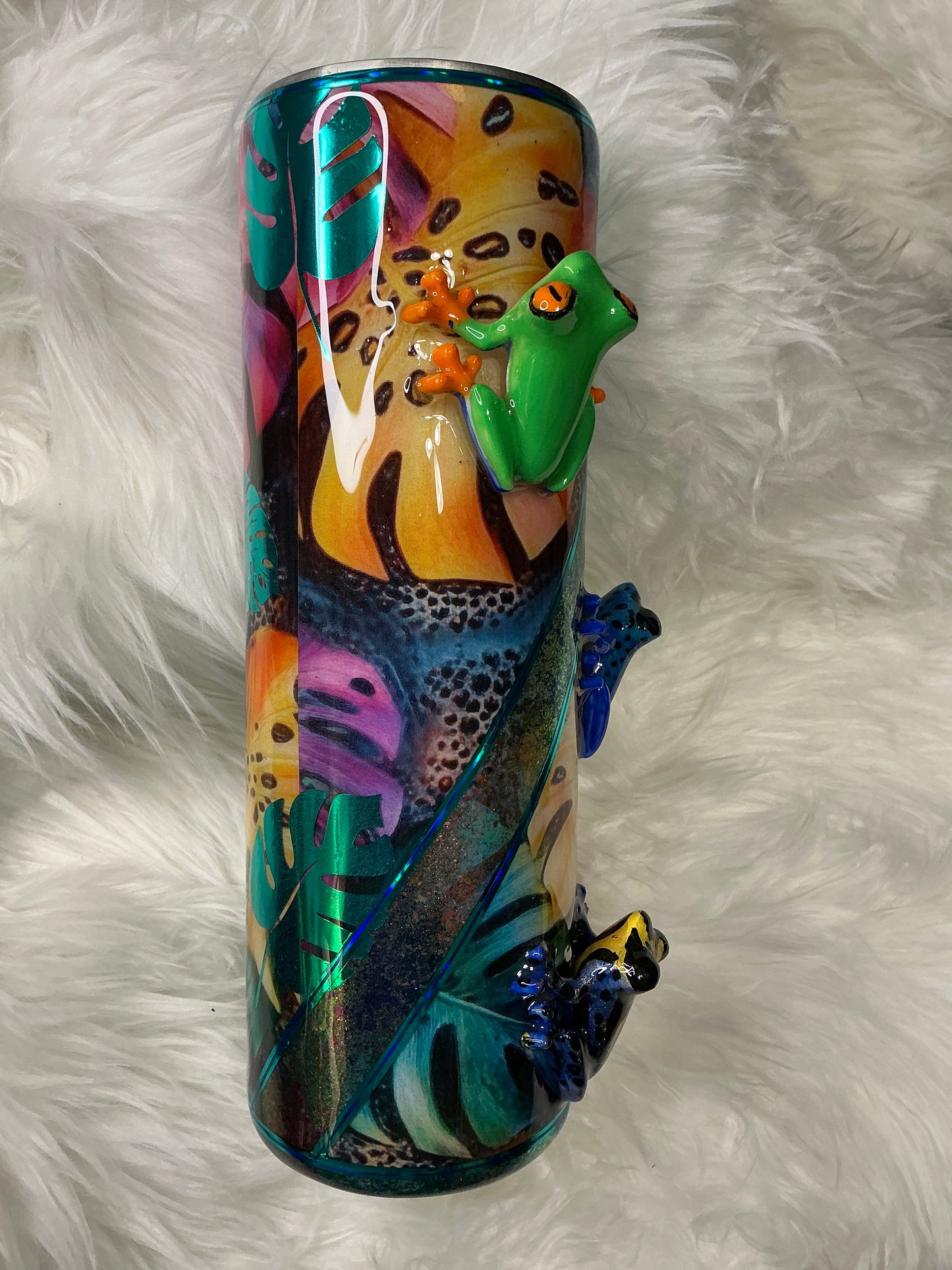 #608. 30 oz skinny tumbler with 3-D Tropical Frogs