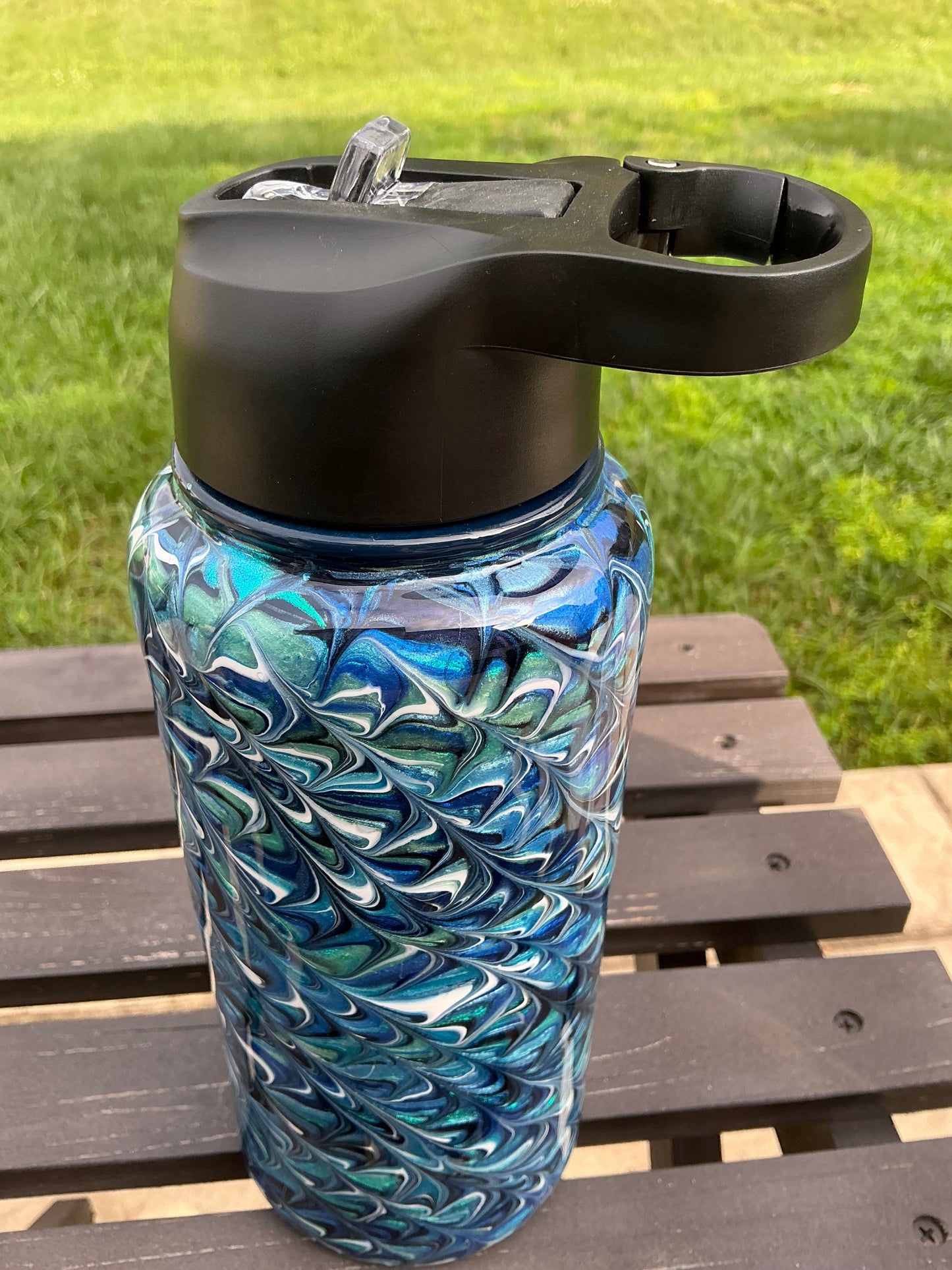 32 oz Hydro with Ocean Blue