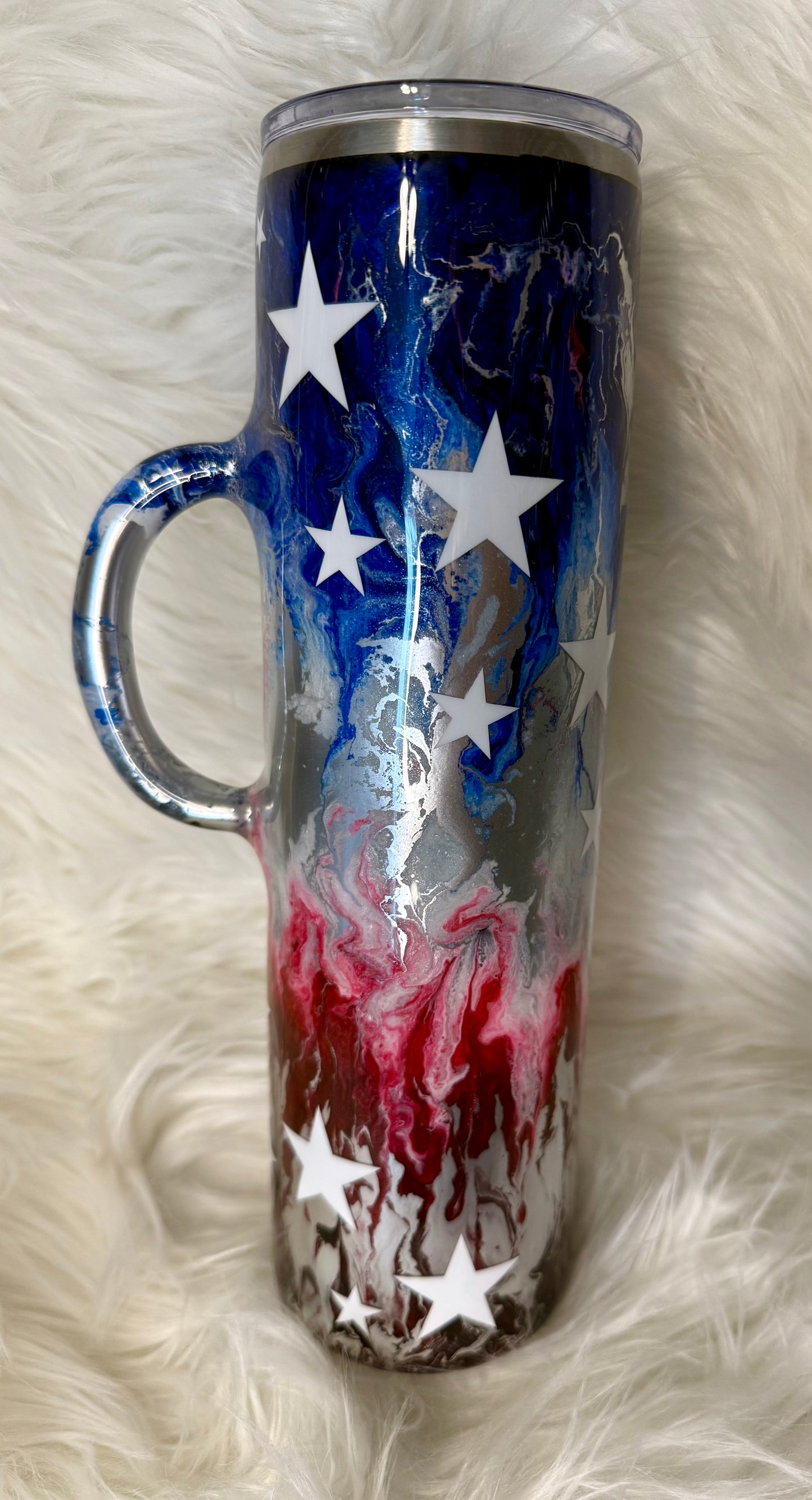 #699. 32 oz Plump Red, White, & Blue Marble Melt
