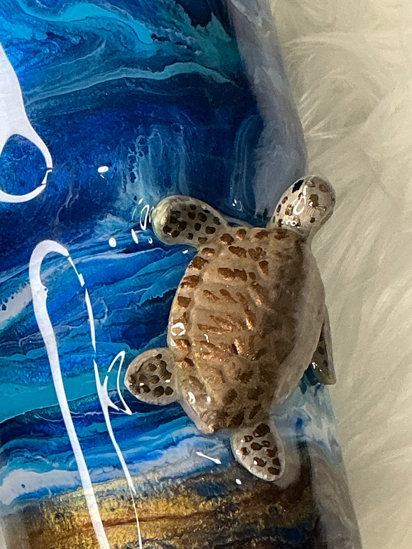 #654.   40 oz Traveler  Sea Turtles in 3-D