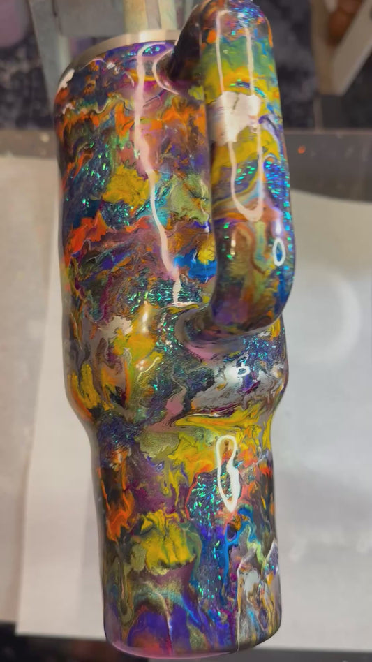 #719. 40 oz Traveler Fall Color Burst